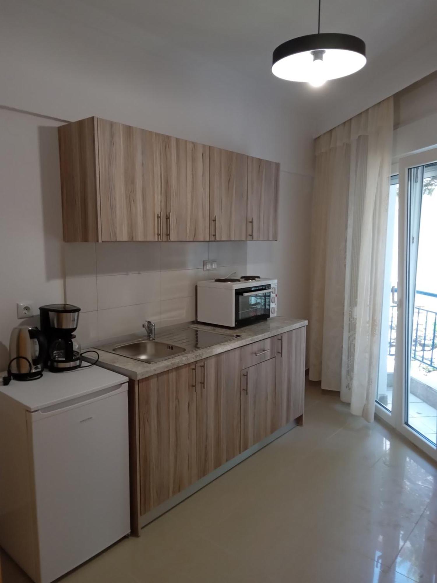Leonidas Apartments Néa Péramos Exterior foto