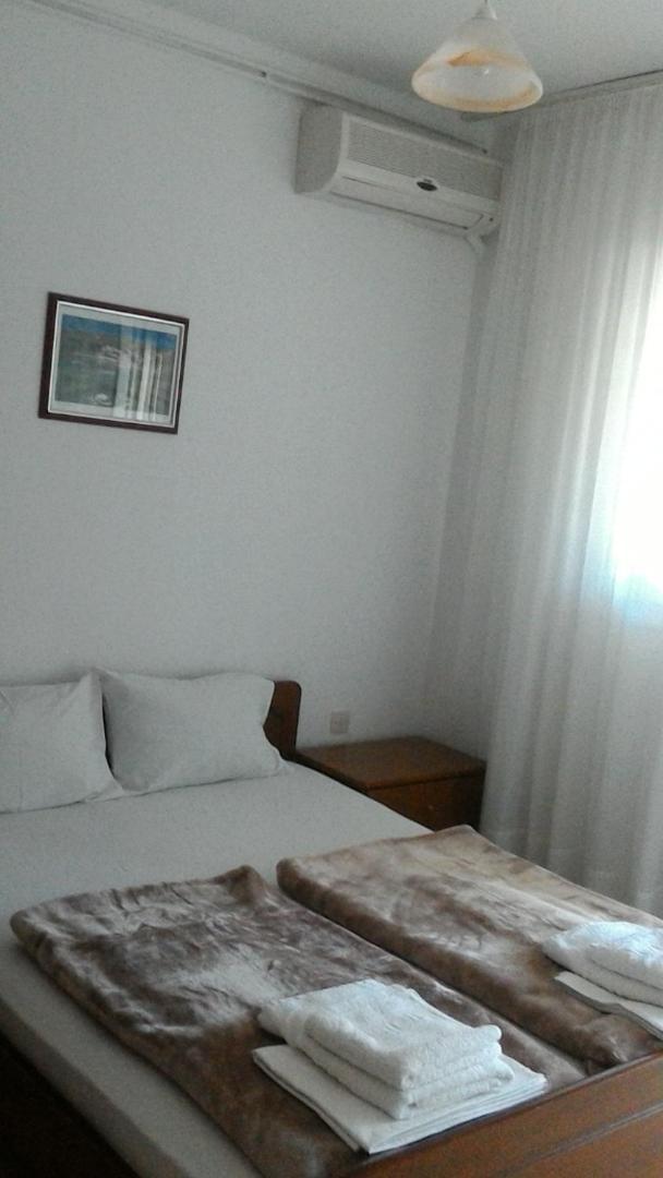 Leonidas Apartments Néa Péramos Exterior foto