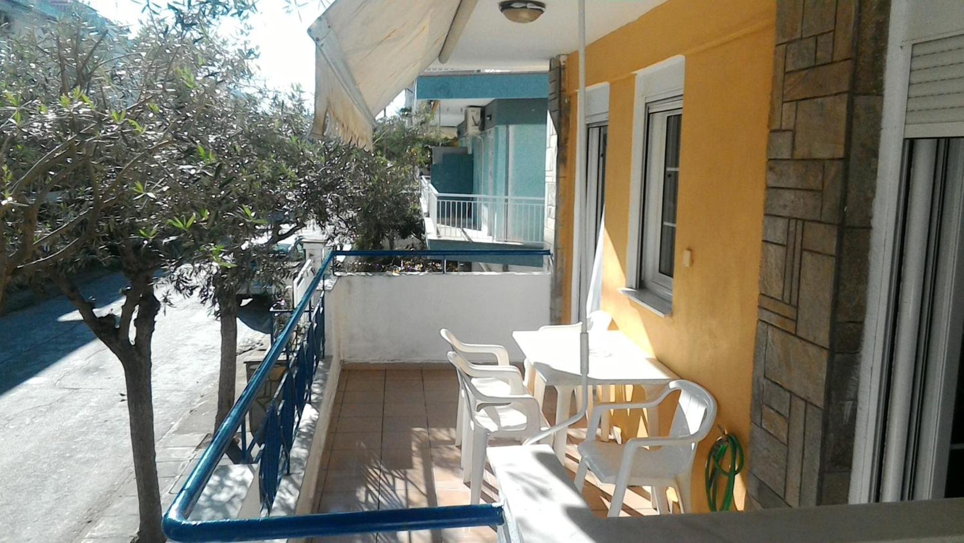 Leonidas Apartments Néa Péramos Exterior foto