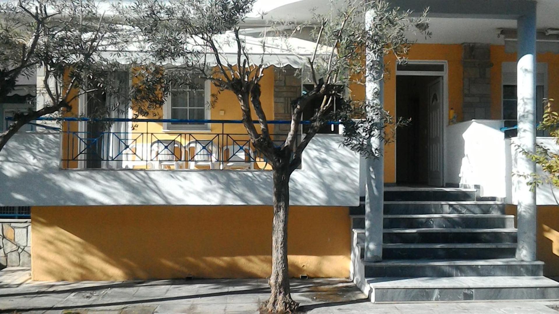 Leonidas Apartments Néa Péramos Exterior foto